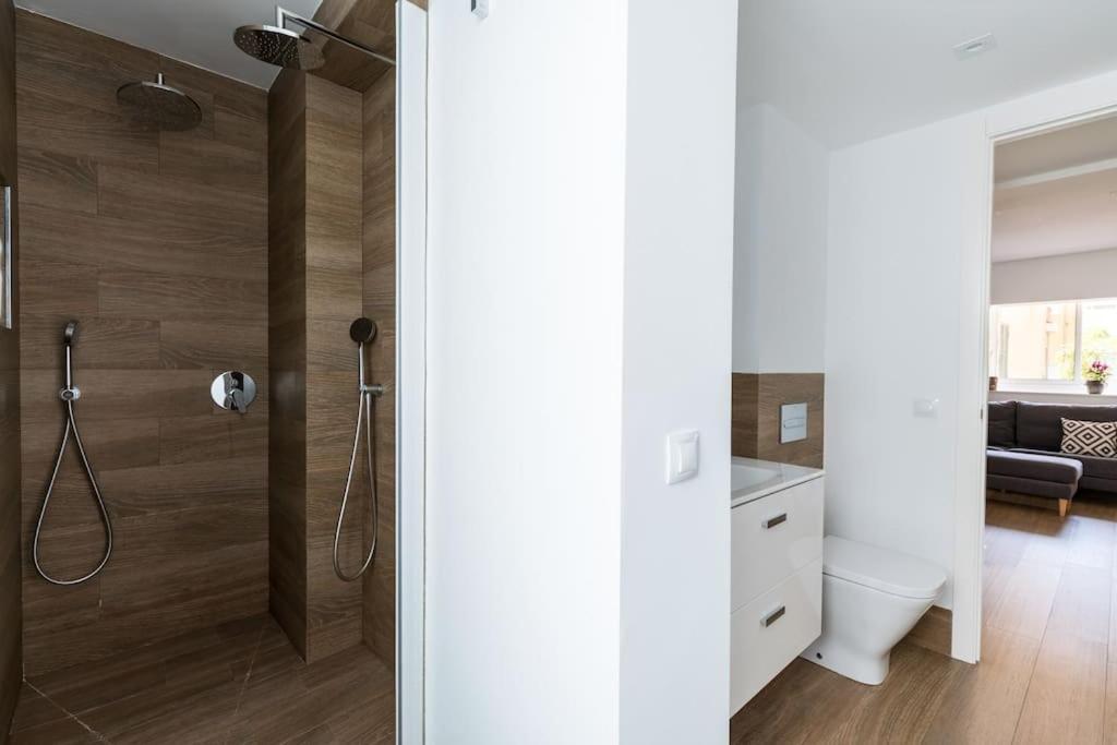 סביליה Apartamento Moderno En Triana 2 Dormitorios Y Aire Acondicionado מראה חיצוני תמונה