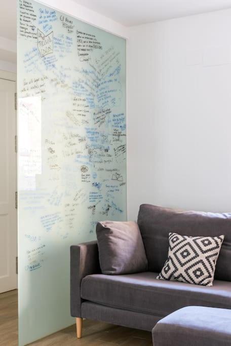 סביליה Apartamento Moderno En Triana 2 Dormitorios Y Aire Acondicionado מראה חיצוני תמונה