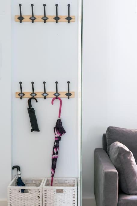 סביליה Apartamento Moderno En Triana 2 Dormitorios Y Aire Acondicionado מראה חיצוני תמונה
