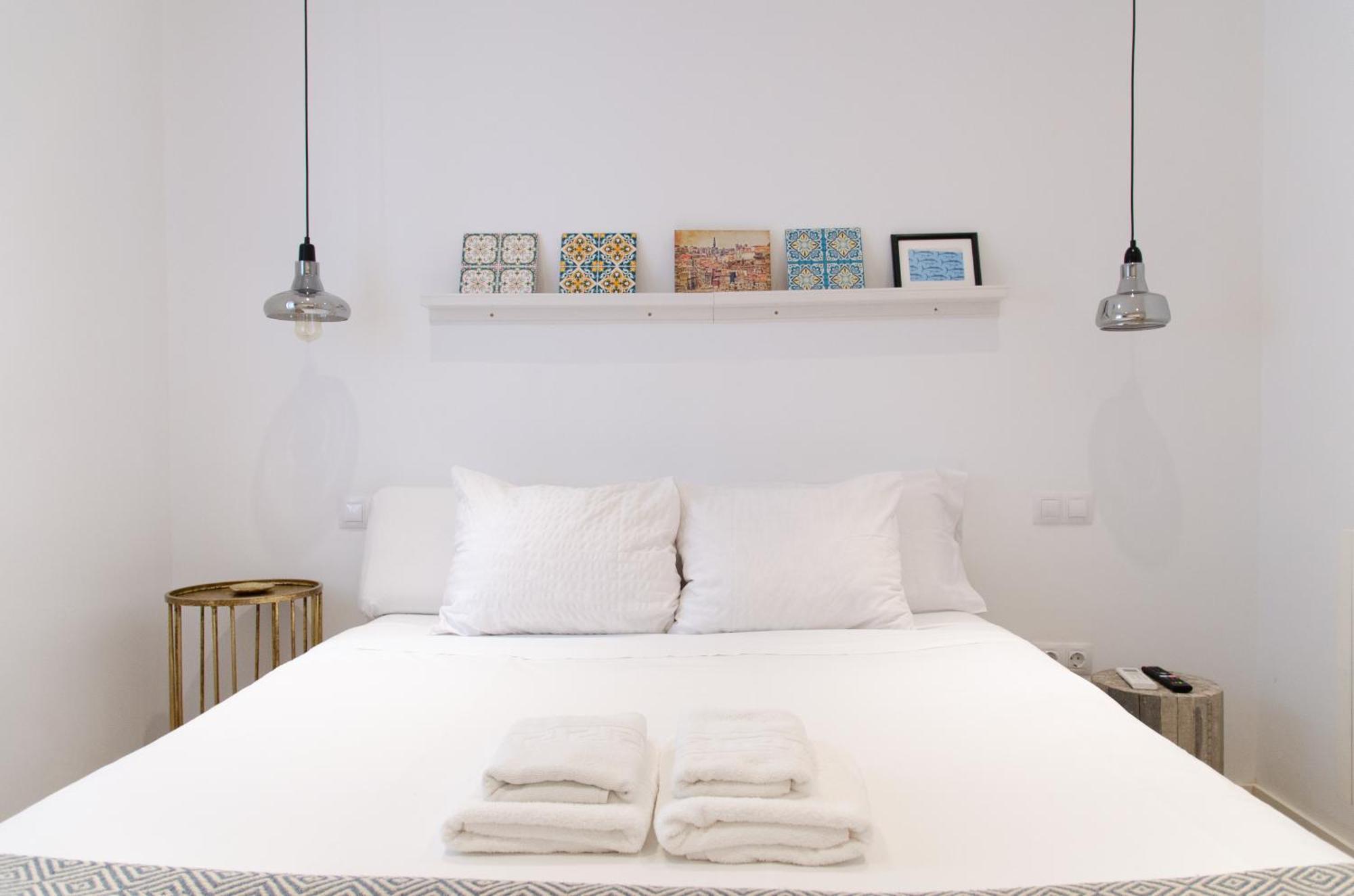 סביליה Apartamento Moderno En Triana 2 Dormitorios Y Aire Acondicionado מראה חיצוני תמונה