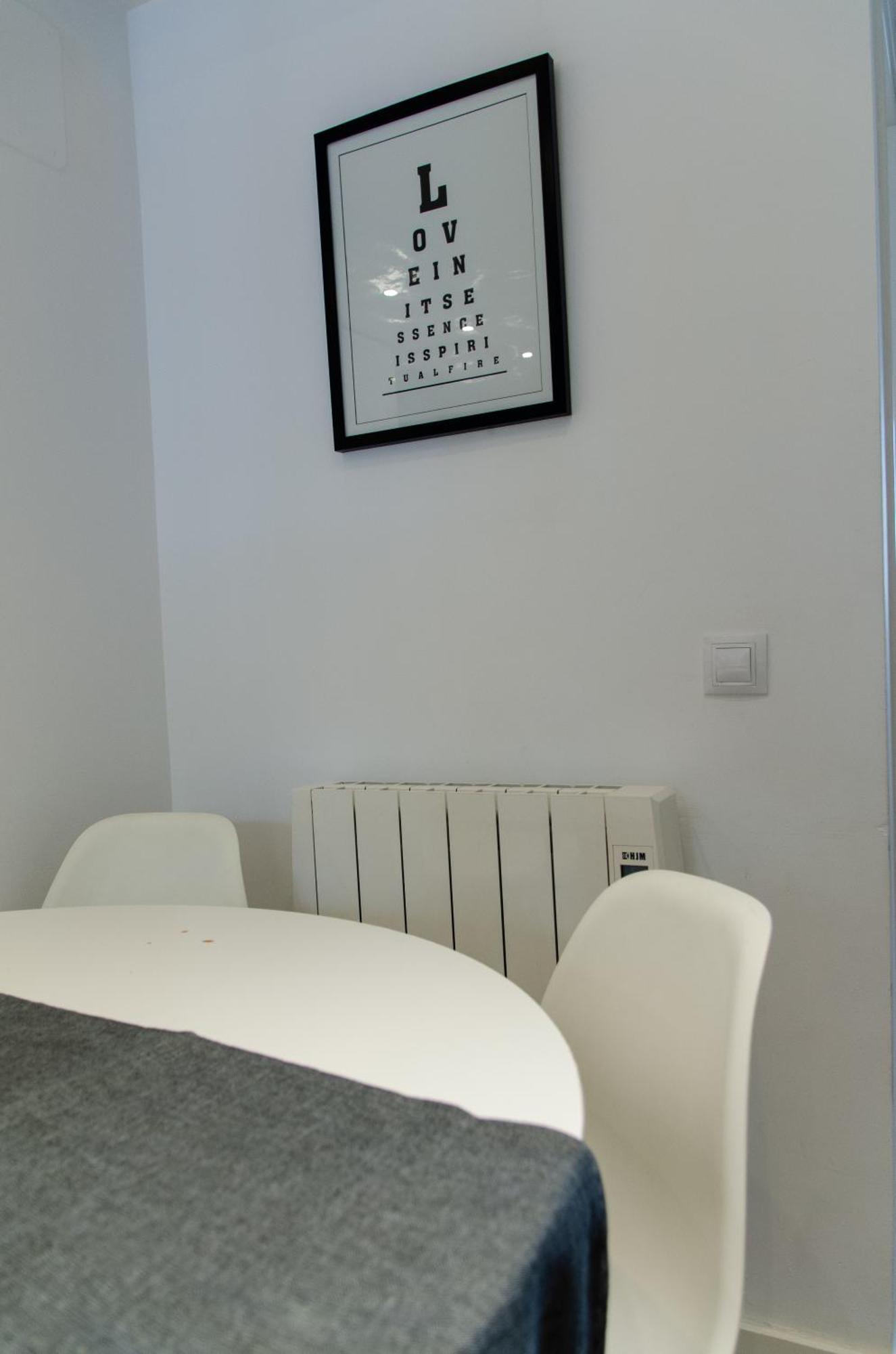 סביליה Apartamento Moderno En Triana 2 Dormitorios Y Aire Acondicionado מראה חיצוני תמונה