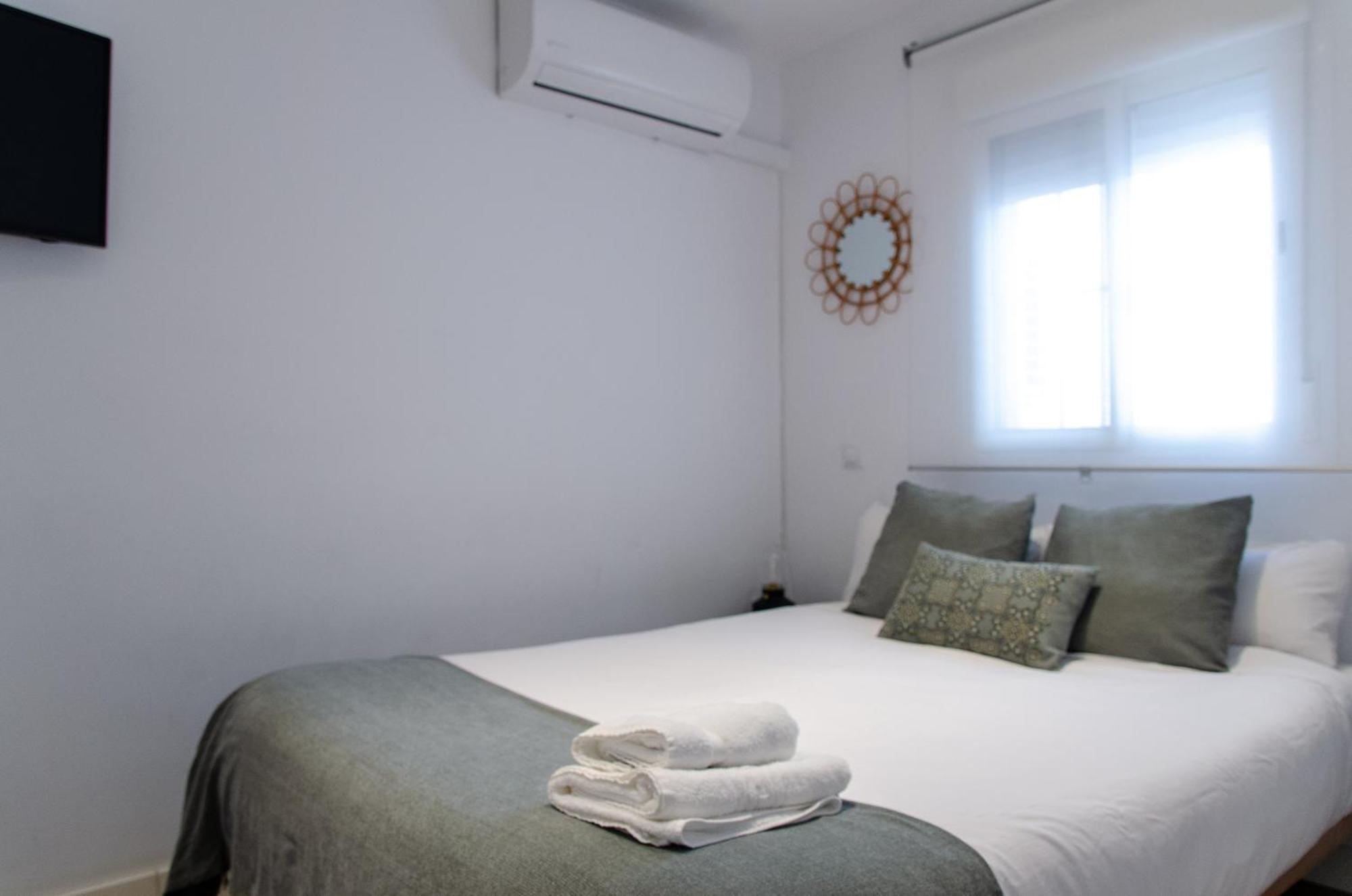 סביליה Apartamento Moderno En Triana 2 Dormitorios Y Aire Acondicionado מראה חיצוני תמונה