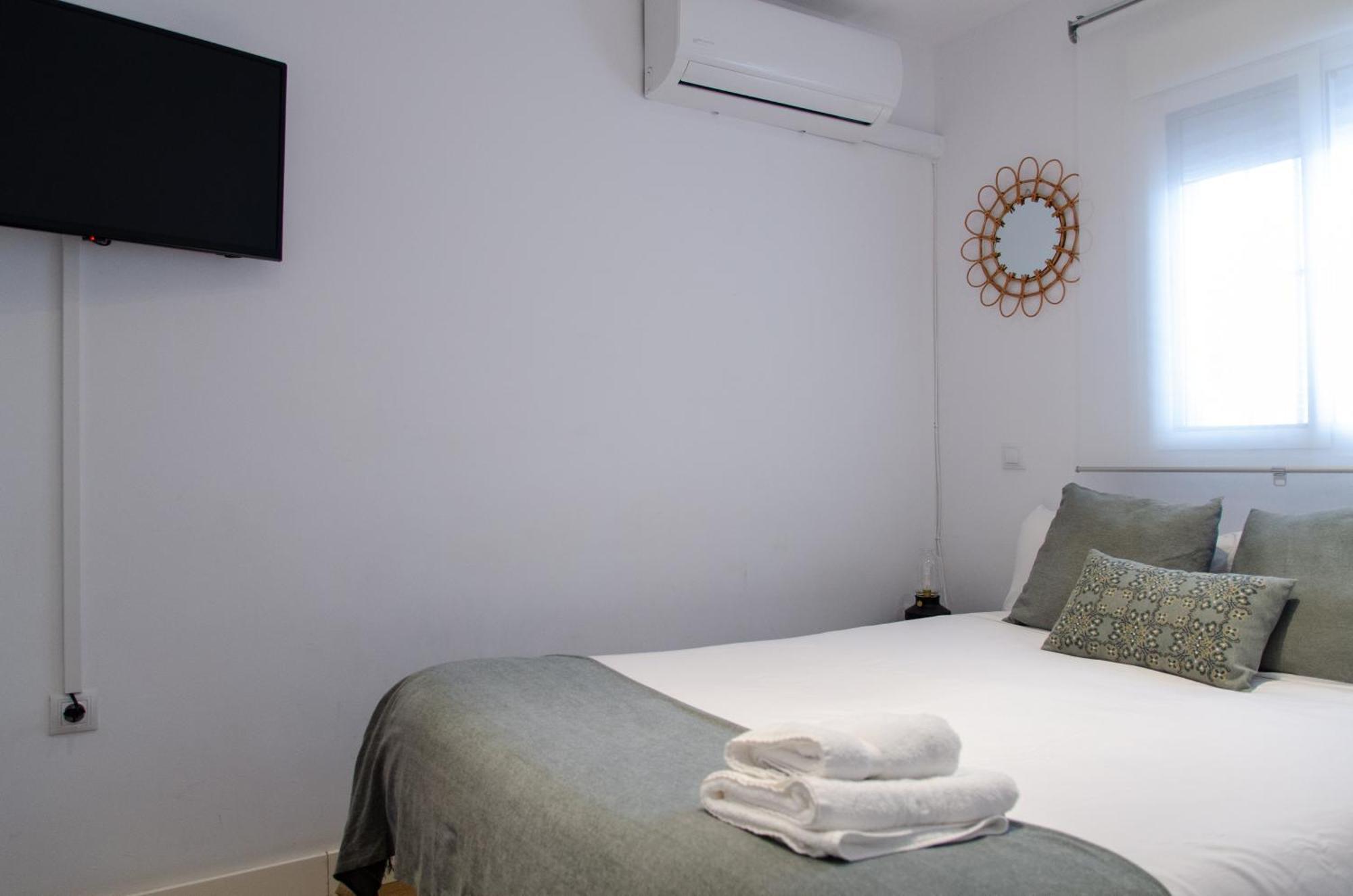 סביליה Apartamento Moderno En Triana 2 Dormitorios Y Aire Acondicionado מראה חיצוני תמונה