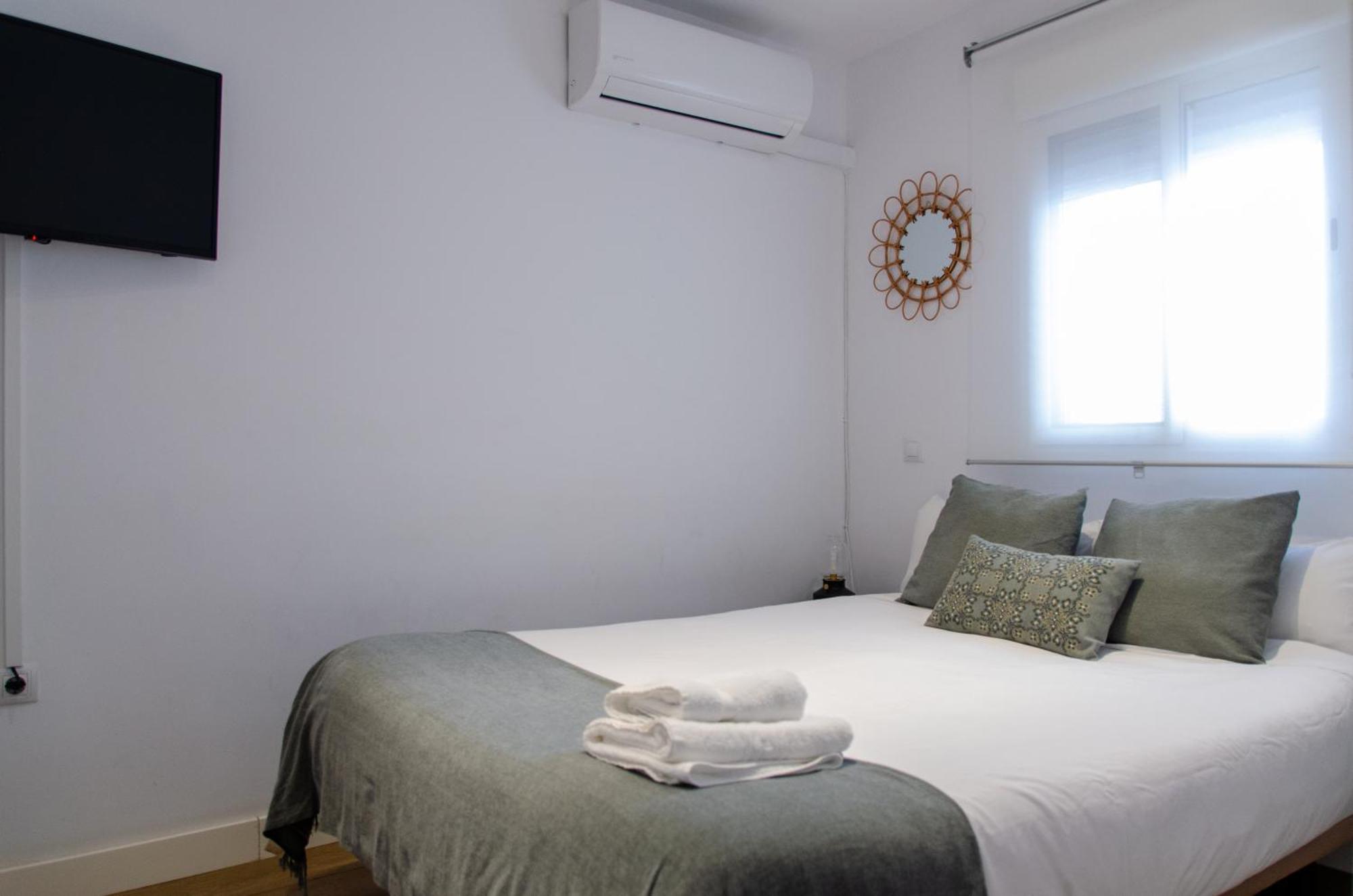 סביליה Apartamento Moderno En Triana 2 Dormitorios Y Aire Acondicionado מראה חיצוני תמונה