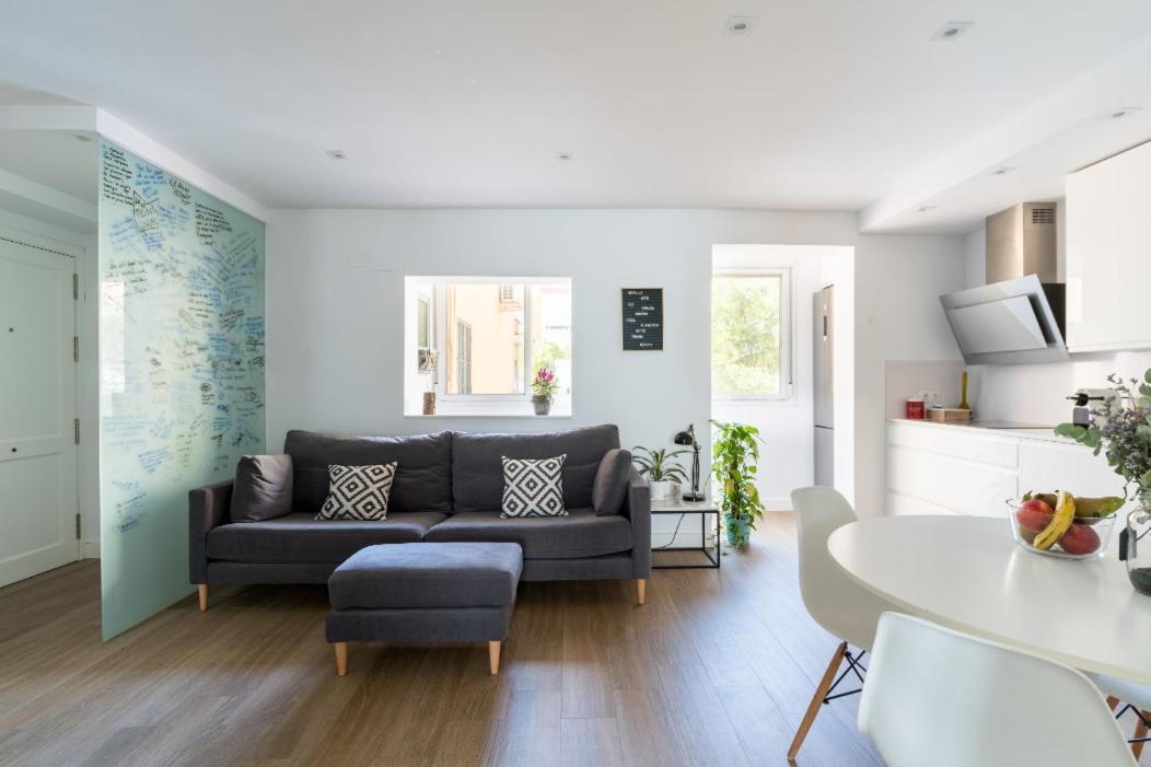 סביליה Apartamento Moderno En Triana 2 Dormitorios Y Aire Acondicionado מראה חיצוני תמונה