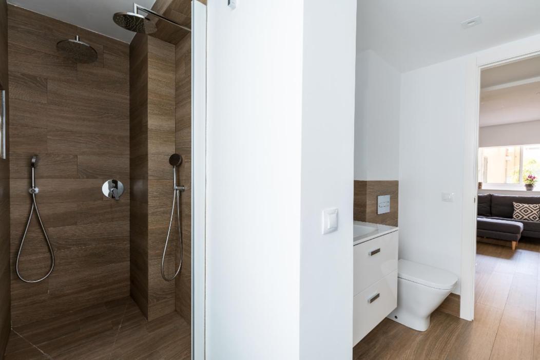 סביליה Apartamento Moderno En Triana 2 Dormitorios Y Aire Acondicionado מראה חיצוני תמונה